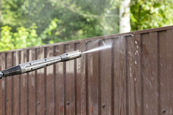 Cost of Vinyl Fence Cleaning in Cary
