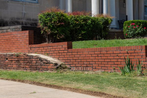 Cost of Retaining Wall Cleaning in Cary